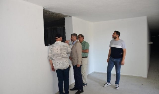 Gediz'de yarı olimpik yüzme havuzu inşaatı hızla yükseliyor