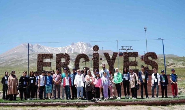 Gençler; 'Dünya Gençlik Becerileri Günü'nde Erciyes'te Buluştu