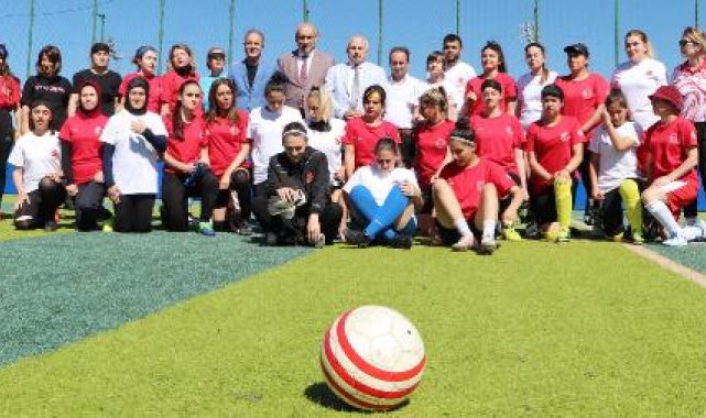 Görme engelli kadın futbolcular, milli formayı giymek için mücadele ediyor