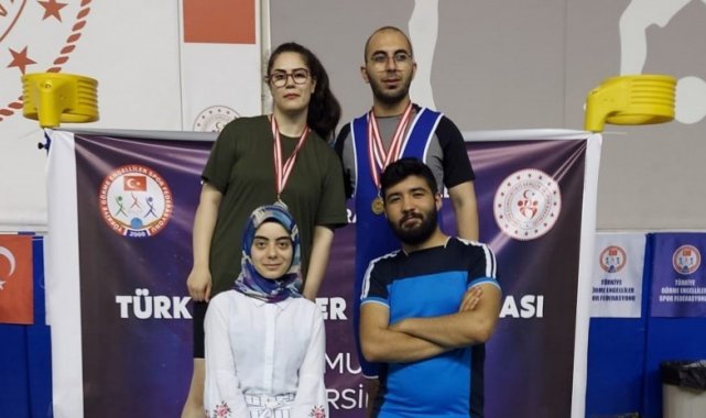 Görme engelli Salih'in halterde büyük başarısı