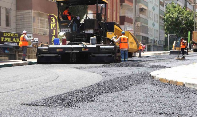 Haliliye'de sıcak asfaltla yolllar daha konforlu