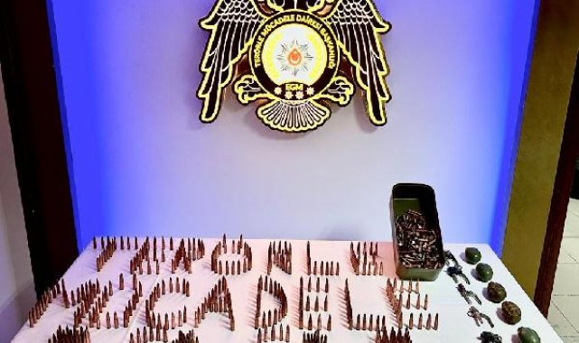 Hatay'da 5 el bombası ile 489 silah fişeği ele geçirildi; 2 DEAŞ şüphelisi gözaltında