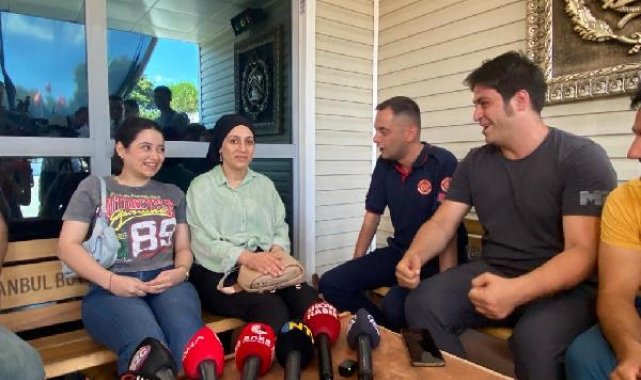 Hataylı depremzede anne ve kızından kendilerini kurtaran itfaiye ekibine ziyaret