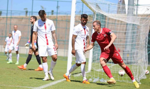 Hazırlık maçı: Sivasspor: 2 - Antalyaspor: 0