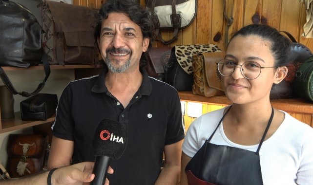 Hobi olarak başladığı deri sanatında 19 yaşında kendi atölyesini açtı