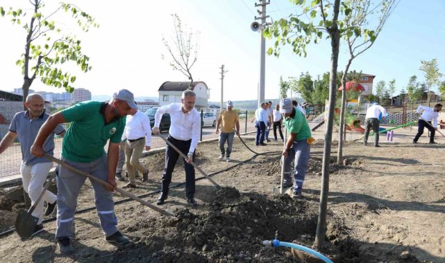 İnegöl'de 600 fidan 15 Temmuz şehitleri için dikildi
