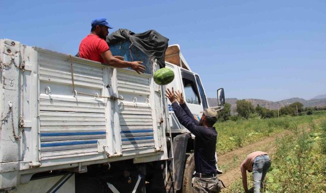 İşçilerin 40 derecede ekmek mücadelesi