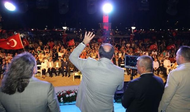 İzmir'de '15 Temmuz Demokrasi ve Milli Birlik Günü' etkinlikleri