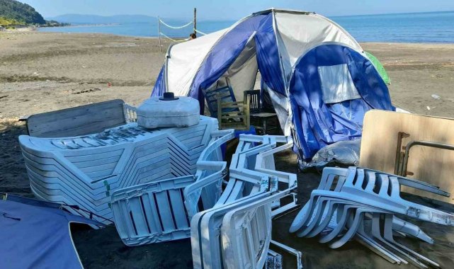 Kaçak yapılar polis eşliğinde yıkıldı