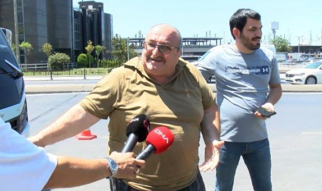 Kadıköy'de denetime takılan minibüs şöförü göbeğini bahane etti
