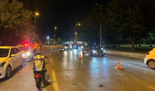 Kadıköy'de trafik denetimleri esnasında 113 sürücüye ceza