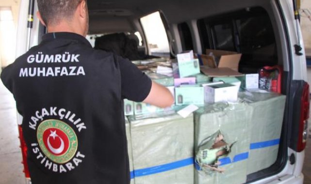 Kapıkule'de 10 milyon TL değerinde kaçak cep telefonu ve elektronik sigara ele geçirildi