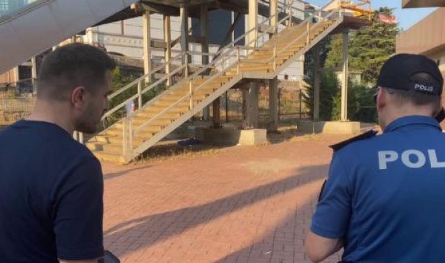 Karabük'te, üst geçidin altında poşete sarılı bebek cesedi bulundu