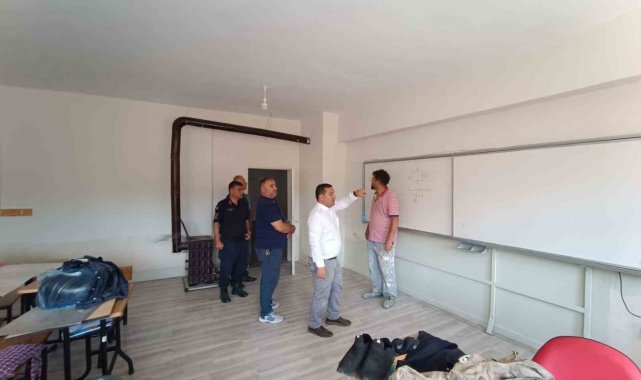 Karaköy ilkokulunda inceleme yaptı
