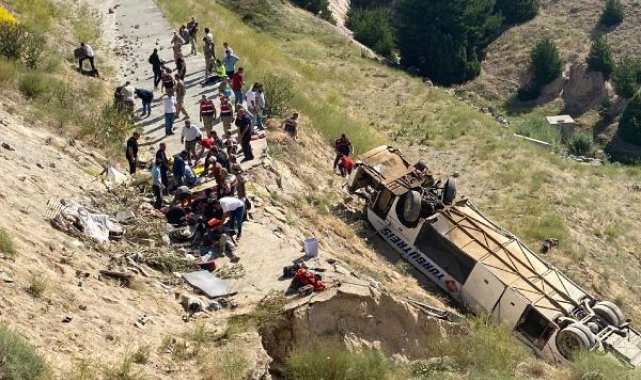 Kars'ta yolcu otobüsü viyadükten uçtu: 3 ölü, 16 yaralı - Yeniden