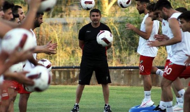 Karşıyaka sahaya indi