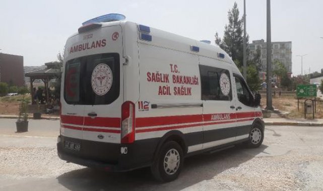 Kazara kendini vurdu; yakınlarının aracıyla yola çıkarılıp, ambulansa teslim edildi
