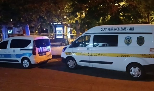 Kimlik kontrolü yapılan şahıstan bekçilere bıçaklı saldırı: 2'si ağır 3 yaralı