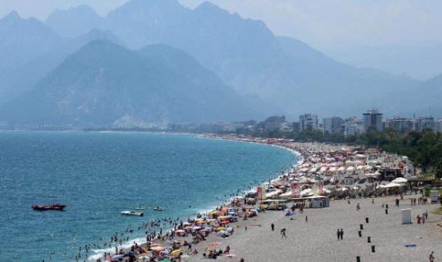 Konyaaltı Sahili, Antalyalılara ve turistlere kaldı