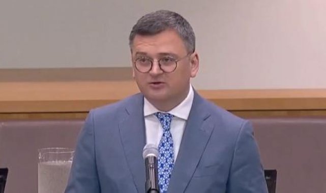 Kuleba: 19 bin çocuktan sadece 383'ünü geri alabildik