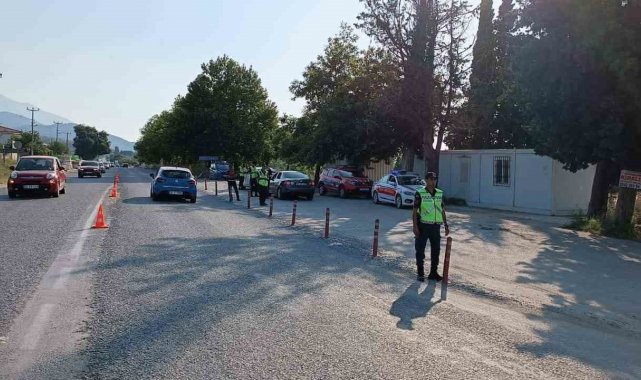 Kurallara uymayan sürücüler jandarmadan kaçamadı