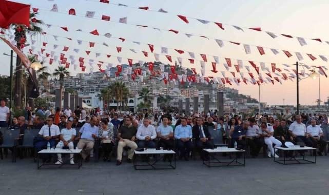 Kuşadası'nda 15 Temmuz şehitleri anıldı