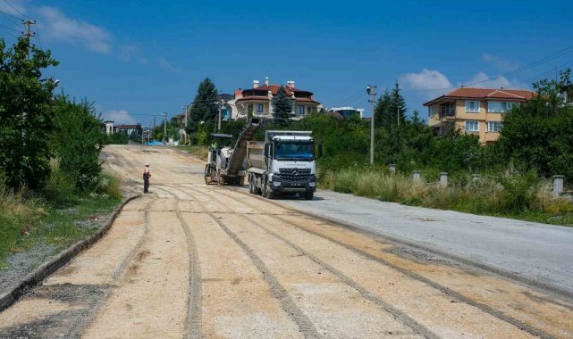 Kütahya'nın mahallelerinde asfalt çalışmaları