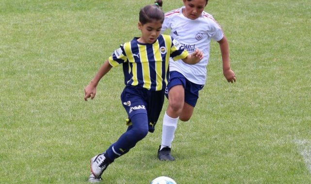 Mardinli Arjen, Fenerbahçe Akademisi'ne seçildi