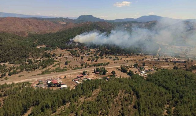 Marmaris'te iki ayrı noktada orman yangını başladı