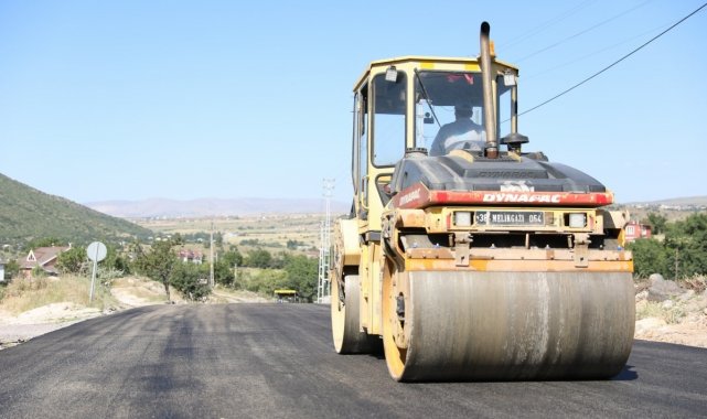 Melikgazi'de asfalt çalışmaları hız kesmeden devam ediyor