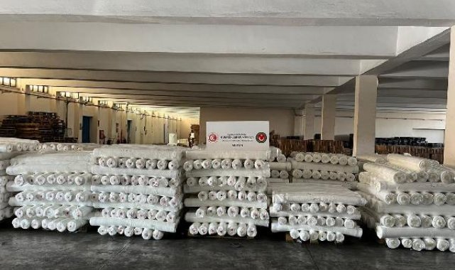 Mersin'de 267 bin metre kaçak kumaş ele geçirildi