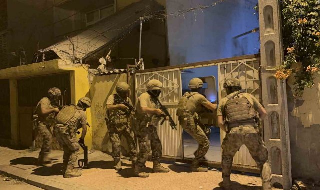 Mersin'de PKKKCK'ya gece operasyonu: 14 gözaltı