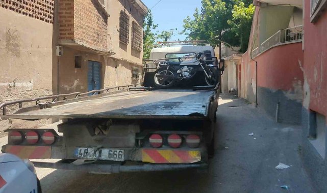Motosikleti çalıp kaçmak isteyen iki şüpheliden biri yakalandı