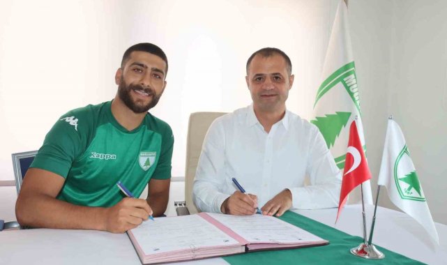 Muğlaspor'da 3 yeni oyuncu imzalarını attı