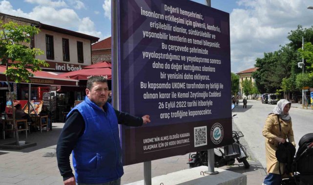 Odunpazarı esnafı o caddenin artık trafiğe açılmasını istiyor