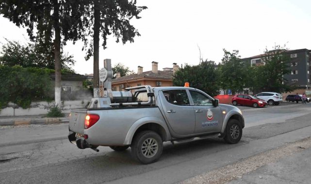 Oğuzeli'nde haşerelere karşı ilaçlamalar yoğunlaştırıldı