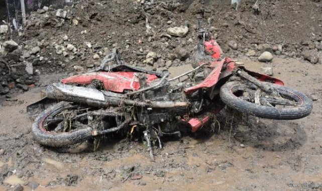 Ordu'da dereler taşta; Karadeniz Sahil Yolu trafiğe kapandı