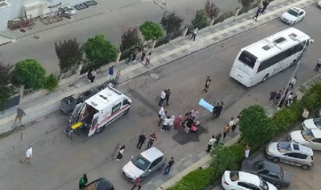 Otomobilden inen Zeynep otobüsün altında kalarak can verdi, annesinin feryadı yürek yaktı