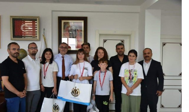 Özel Sporcular Okullar Arası Atletizm Türkiye Şampiyonasına damga vurdular