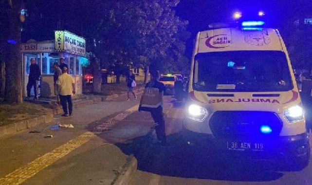 Parkta oturanlara otomobilden tüfekle ateş açıldı: 3 yaralı