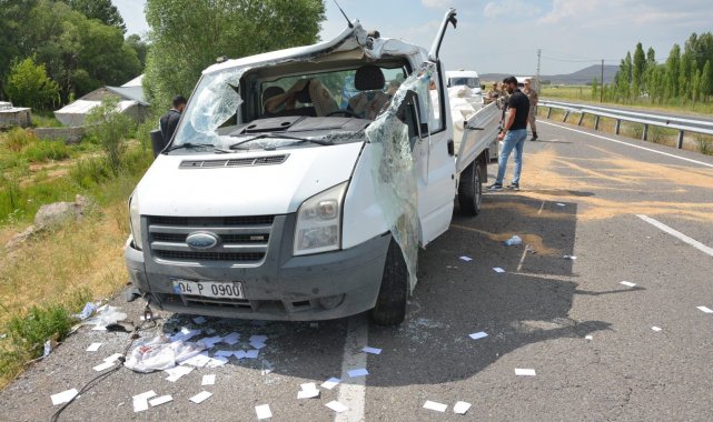 Patnos'ta trafik kazası: 2 yaralı