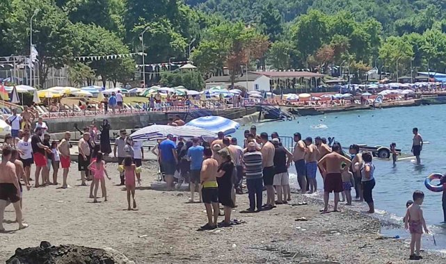 Plajda boğulma tehlikesi geçirdi