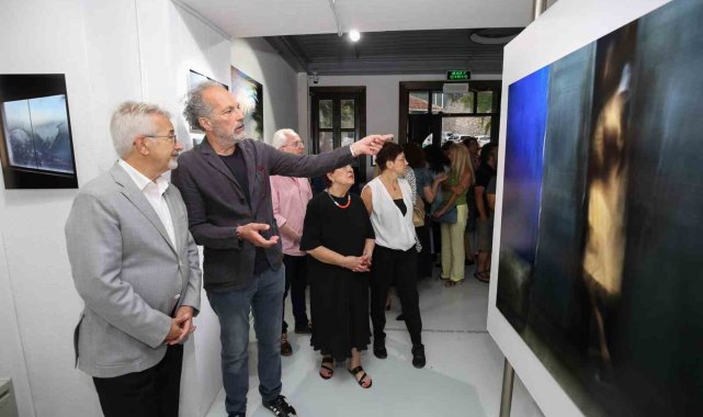 "Tükenmez Umut Mavisi" sergisi Fotoğraf Müzesi'nde açıldı
