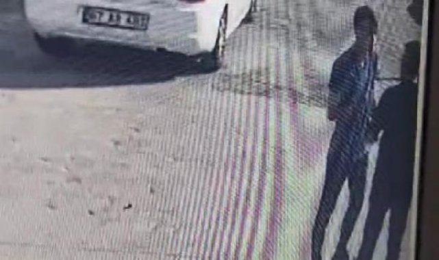 Sağlık çalışanının darbedildiği anlar kamerada