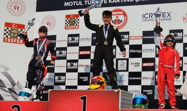 Sakarya Büyükşehir sporcusundan üst üste başarılar