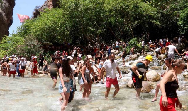 Saklıkent Kanyonunda turist bereketi