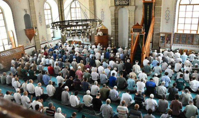 Samsun'da 15 Temmuz şehitleri için mevlit ve lokma dağıtımı