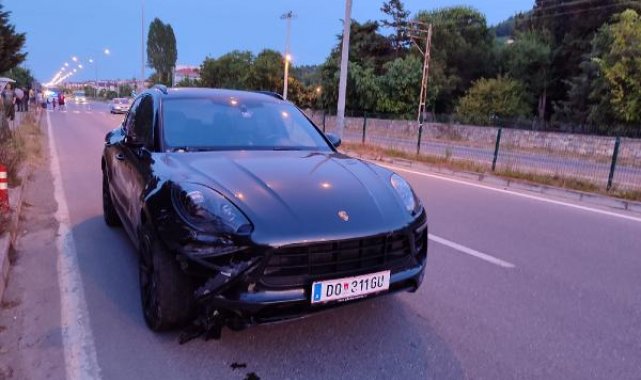 Samsun'da, otomobille çarpışan motosikletli öldü
