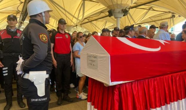 Şehit polis Alp Efe Bekit, son yolculuğuna uğurlandı