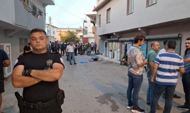 Ses yüzünden husumetli iki komşusuna pompalı ile ateş açıp, intihar etti: 2 ölü, 1 yaralı